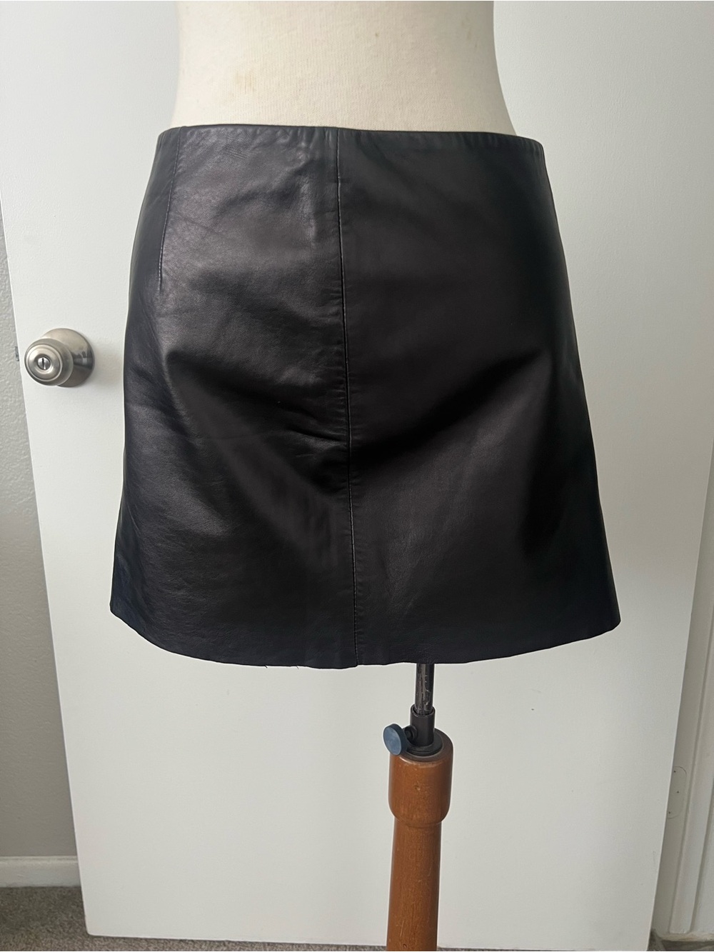 Guess Classic Black Leather Mini Skirt